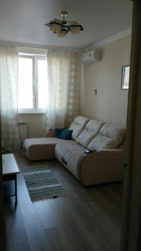 Apartment on Solntsedarskaya